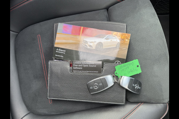 Mercedes-Benz A-Klasse 250 4MATIC Premium Plus | Pano | Memory | Ambient Light | Camera | 19 inch