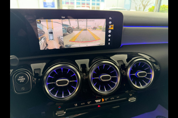 Mercedes-Benz A-Klasse 250 Premium Plus AMG-Pakket l Sfeerverlichting l Widescreen
