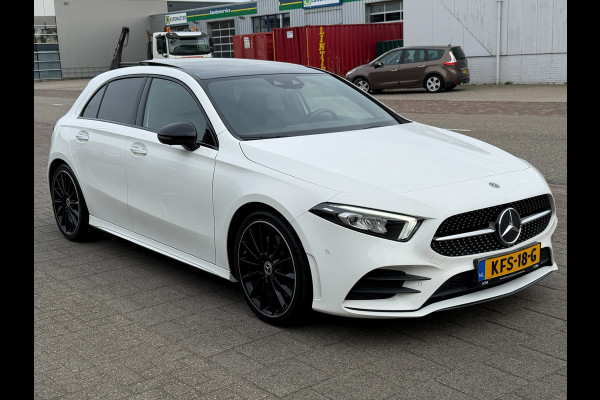 Mercedes-Benz A-Klasse 250 Premium Plus AMG-Pakket l Sfeerverlichting l Widescreen