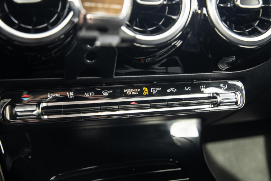 Mercedes-Benz A-Klasse 250 e Business Line CARPLAY / LEER / CAMERA / CRUISE CONTROLE / DEALER ONDERHOUDEN