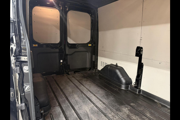 Ford Transit 310 2.0 TDCI L2H2 Trend Automaat Navigatie Trekhaak 360° Camera Airco Cruise DAB+