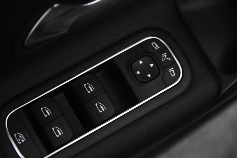 Mercedes-Benz A-Klasse 180 *1ste Eigenaar*Widescreen*Stoelverwarming*Navigatie*