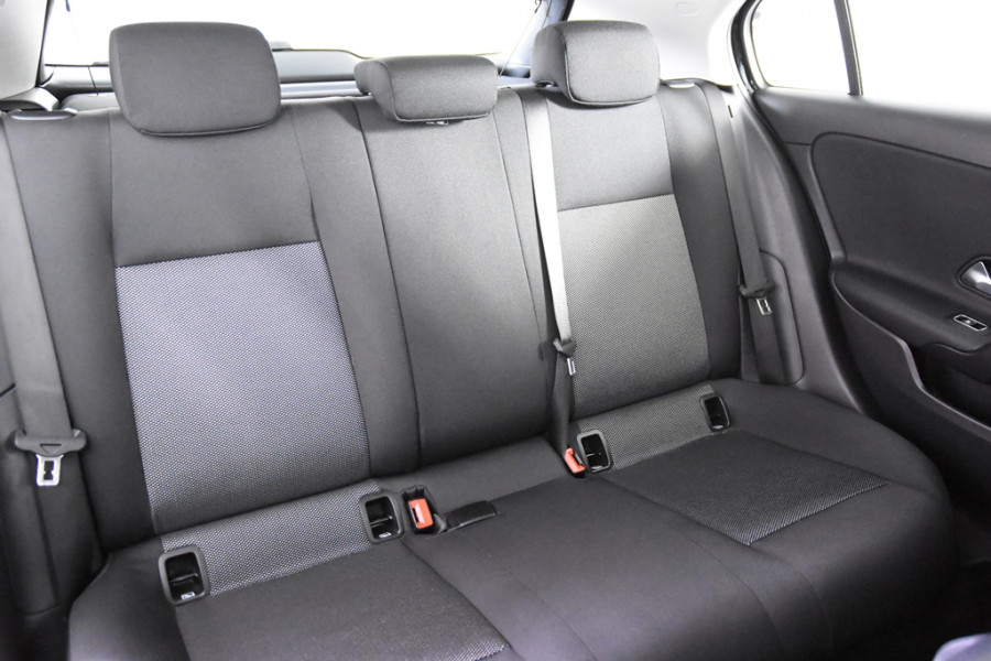 Mercedes-Benz A-Klasse 180 *1ste Eigenaar*Widescreen*Stoelverwarming*Navigatie*