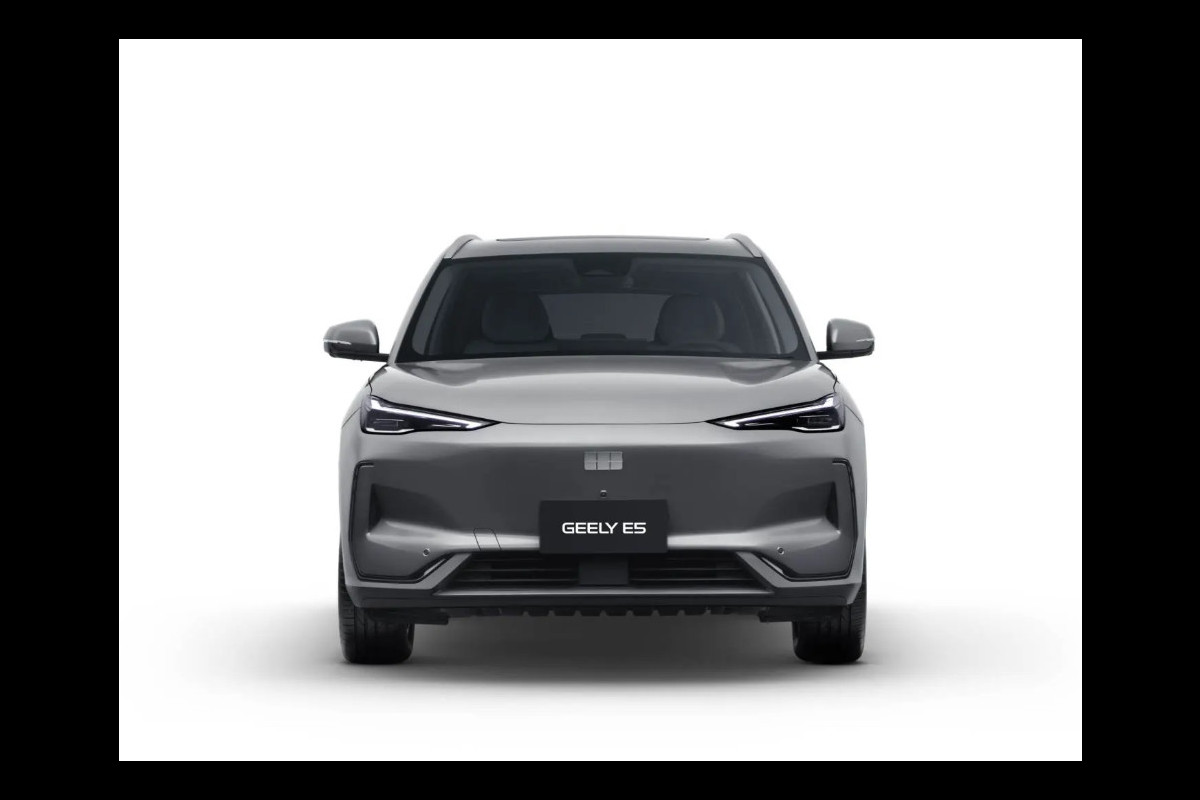 GEELY E5 Pro+ 68 kWh | Stoelverwarming & verkoeling | Warmtepomp | 360 Camera | Parkeersensoren |