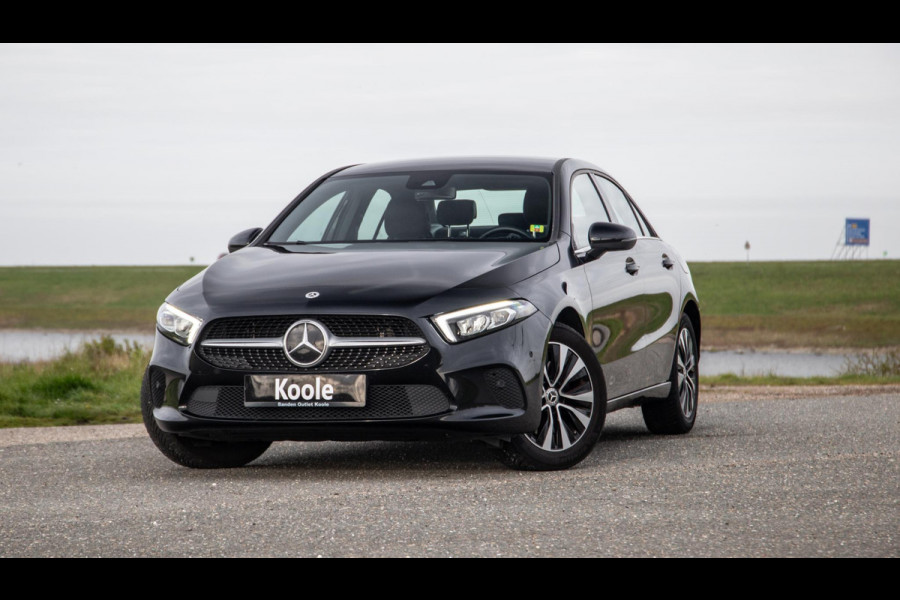 Mercedes-Benz A-Klasse 250 e Business Line AUTOMAAT / LEDER / CRUISE CONTROLE / CAMERA / CARPLAY