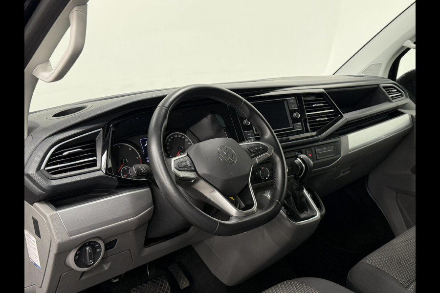Volkswagen Transporter 2.0 TDI L2H1 28 Dubbele Cabine Highline Airco Cruise Control adaptief Parkeersensoren voor en achter 17" Lichtmetalen velgen