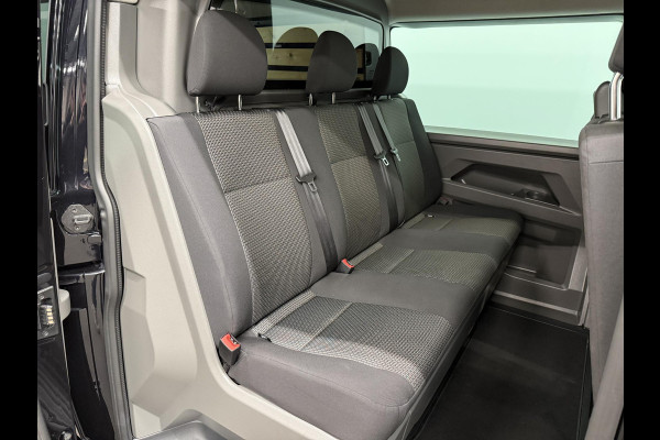 Volkswagen Transporter 2.0 TDI L2H1 28 Dubbele Cabine Highline Airco Cruise Control adaptief Parkeersensoren voor en achter 17" Lichtmetalen velgen