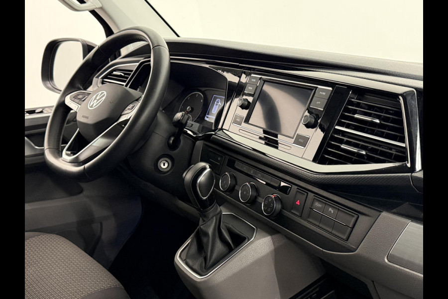 Volkswagen Transporter 2.0 TDI L2H1 28 Dubbele Cabine Highline Airco Cruise Control adaptief Parkeersensoren voor en achter 17" Lichtmetalen velgen