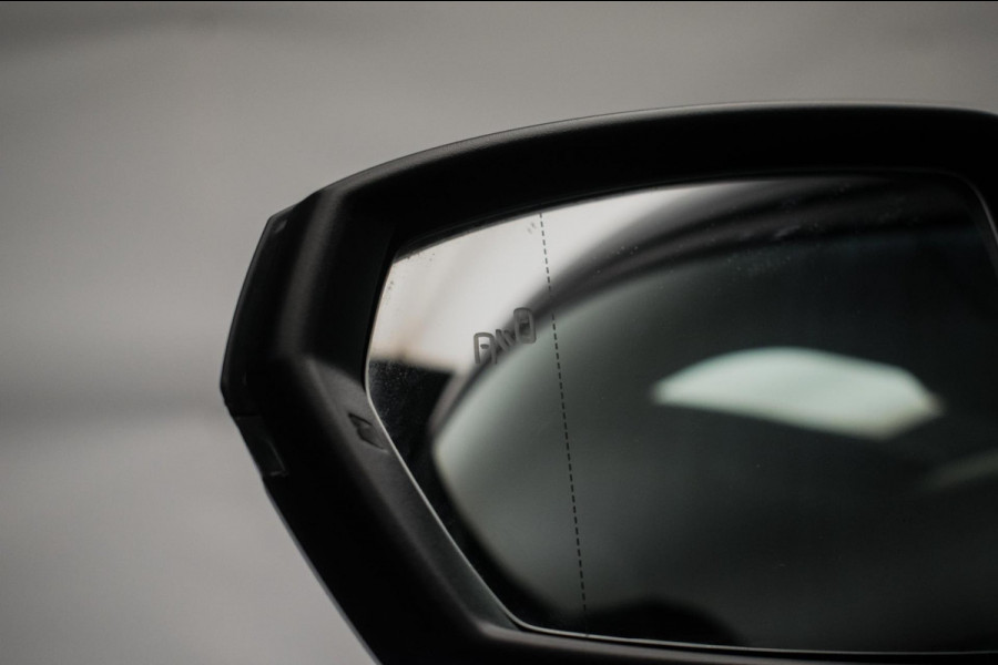 Volkswagen Polo 1.0 TSI 116PK R LINE AUT ORG NL [ Panoramadak Virtual Cockpit Beats Audio Full LED Camera Stoelverwarming ]