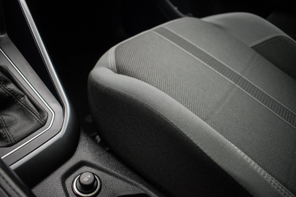 Volkswagen Polo 1.0 TSI 116PK R LINE AUT ORG NL [ Panoramadak Virtual Cockpit Beats Audio Full LED Camera Stoelverwarming ]