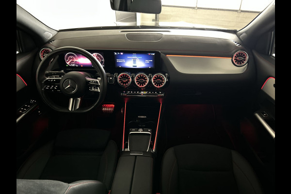 Mercedes-Benz EQA 350 4MATIC AMG Line 67 kWh Facelift Advanced, Distronic, LMV 20'' Soh (batterijcheck) Waarde 98,1 %