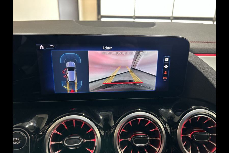 Mercedes-Benz EQA 350 4MATIC AMG Line 67 kWh Facelift Advanced, Distronic, LMV 20'' Soh (batterijcheck) Waarde 98,1 %