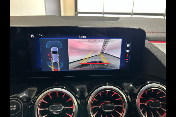 Mercedes-Benz EQA 350 4MATIC AMG Line 67 kWh Facelift Advanced, Distronic, LMV 20'' Soh (batterijcheck) Waarde 98,1 %