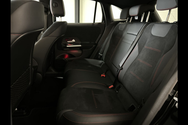 Mercedes-Benz EQA 350 4MATIC AMG Line 67 kWh Facelift Advanced, Distronic, LMV 20'' Soh (batterijcheck) Waarde 98,1 %