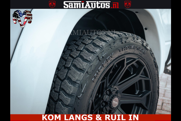 Dodge Ram 1500 Limited Night | 5.7 V8 Hemi Full Option | LPG | Comfortabele Dubbele Cabine met Royale 5 Zitplaatsen | De Meest Luxe en Volle Pick-Up in zijn Klasse | BPM vrij | Nu Leverbaar uit Voorraad | Voorraad Nr v45lp