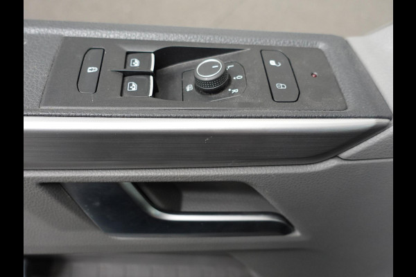 Volkswagen Transporter 2.0 TDI L2H1 28 Highline Dubbele Cabine Automaat Airco Cruise Adaptief Parkeersensoren