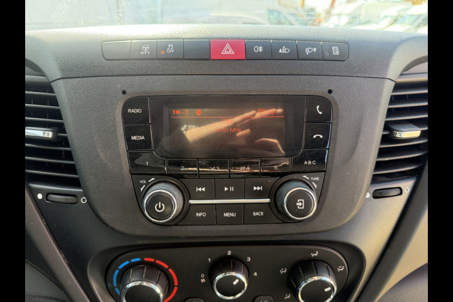 Iveco Daily 35C14 2.3 Kipper Dubbele Cabine Dubbellucht 3,5t Trekhaak 6 Stoelen Airco Cruise Control Benne Tipper