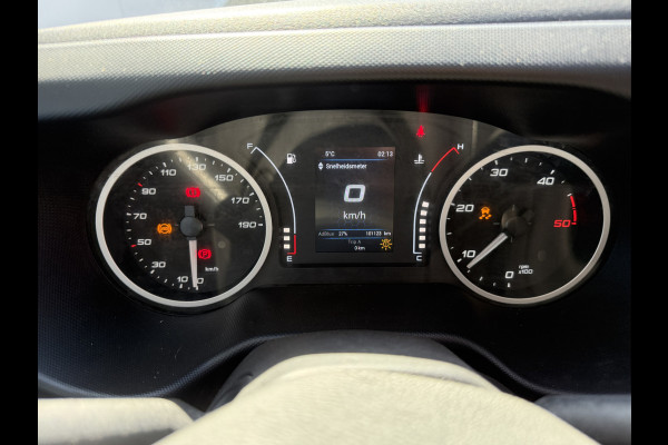 Iveco Daily 35C14 2.3 Kipper Dubbele Cabine Dubbellucht 3,5t Trekhaak 6 Stoelen Airco Cruise Control Benne Tipper