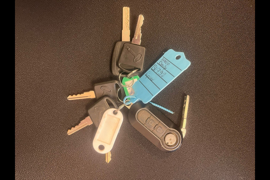 Iveco Daily 35C14 2.3 Kipper Dubbele Cabine Dubbellucht 3,5t Trekhaak 6 Stoelen Airco Cruise Control Benne Tipper