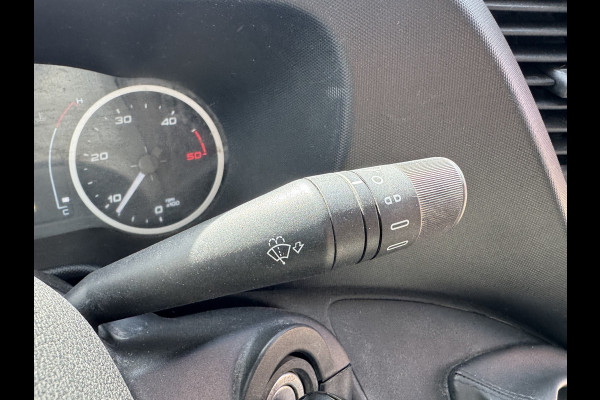 Iveco Daily 35C14 2.3 Kipper Dubbele Cabine Dubbellucht 3,5t Trekhaak 6 Stoelen Airco Cruise Control Benne Tipper