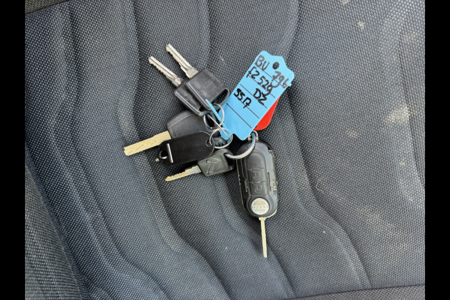 Iveco Daily 35C14 2.3 Kipper Dubbele Cabine Dubbellucht 3,5t Trekhaak 6 Stoelen Airco Cruise Control Benne Tipper