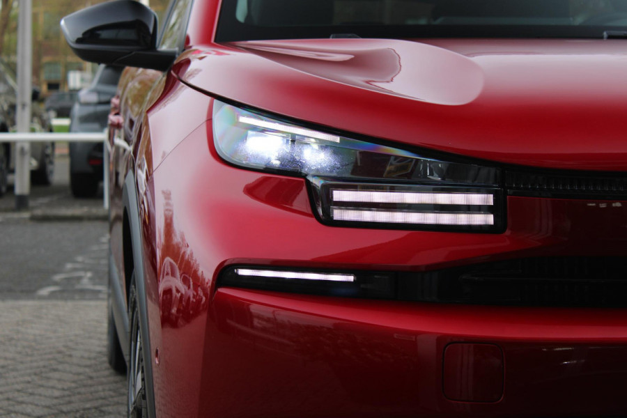 Citroën C4 C4 1.2 HYbrid 145PK MAX | HEAD UP DISPLAY | CAMERA VOOR + ACHTER | NAVIGATIE | DRAADLOZE TELEFOONLADER | FULL LED KOPLAMPEN | DRAADLOZE APPLE CARPLAY/ANDROID AUTO | 18" LICHTMETALEN VELGEN | ADAPTIVE CRUISE CONTROL | CLIMATE CONTROL | LEDEREN BEKLEDING | DAB+ RADIO | KEYLESS ENTRY/START |