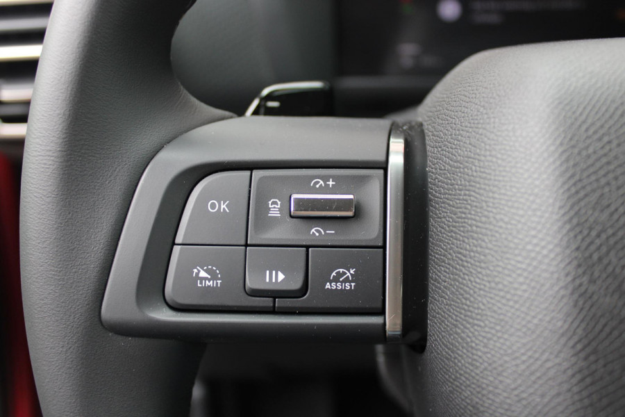 Citroën C4 C4 1.2 HYbrid 145PK MAX | HEAD UP DISPLAY | CAMERA VOOR + ACHTER | NAVIGATIE | DRAADLOZE TELEFOONLADER | FULL LED KOPLAMPEN | DRAADLOZE APPLE CARPLAY/ANDROID AUTO | 18" LICHTMETALEN VELGEN | ADAPTIVE CRUISE CONTROL | CLIMATE CONTROL | LEDEREN BEKLEDING | DAB+ RADIO | KEYLESS ENTRY/START |