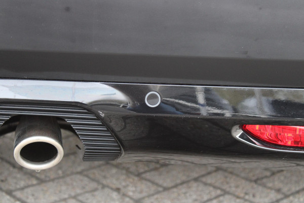 Citroën C4 C4 1.2 HYbrid 145PK MAX | HEAD UP DISPLAY | CAMERA VOOR + ACHTER | NAVIGATIE | DRAADLOZE TELEFOONLADER | FULL LED KOPLAMPEN | DRAADLOZE APPLE CARPLAY/ANDROID AUTO | 18" LICHTMETALEN VELGEN | ADAPTIVE CRUISE CONTROL | CLIMATE CONTROL | LEDEREN BEKLEDING | DAB+ RADIO | KEYLESS ENTRY/START |