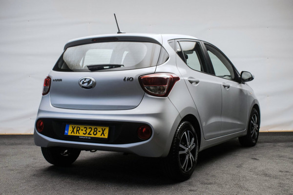 Hyundai i10 1.0i Comfort Luxury ORG NL [ Carplay Cruise Control Parkeersensoren Navigatie DAB+ Airco ]
