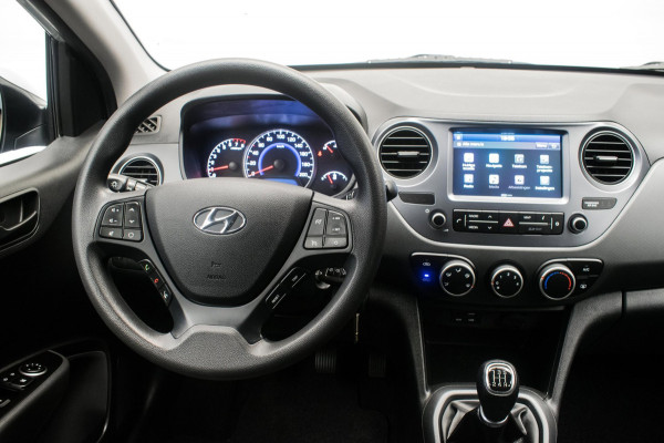Hyundai i10 1.0i Comfort Luxury ORG NL [ Carplay Cruise Control Parkeersensoren Navigatie DAB+ Airco ]