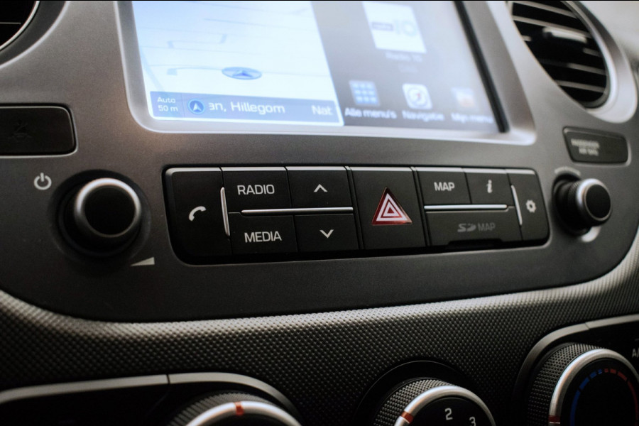 Hyundai i10 1.0i Comfort Luxury ORG NL [ Carplay Cruise Control Parkeersensoren Navigatie DAB+ Airco ]