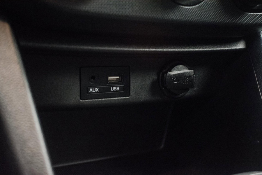 Hyundai i10 1.0i Comfort Luxury ORG NL [ Carplay Cruise Control Parkeersensoren Navigatie DAB+ Airco ]