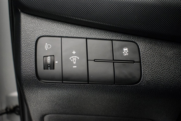 Hyundai i10 1.0i Comfort Luxury ORG NL [ Carplay Cruise Control Parkeersensoren Navigatie DAB+ Airco ]