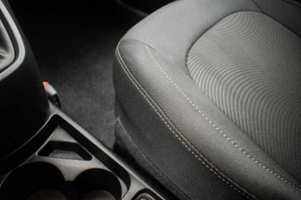 Hyundai i10 1.0i Comfort Luxury ORG NL [ Carplay Cruise Control Parkeersensoren Navigatie DAB+ Airco ]