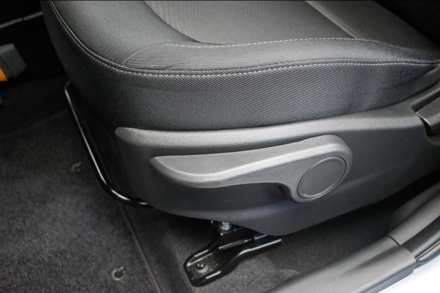 Hyundai i10 1.0i Comfort Luxury ORG NL [ Carplay Cruise Control Parkeersensoren Navigatie DAB+ Airco ]