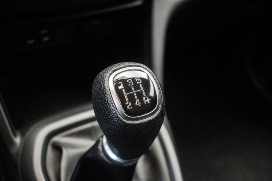 Hyundai i10 1.0i Comfort Luxury ORG NL [ Carplay Cruise Control Parkeersensoren Navigatie DAB+ Airco ]