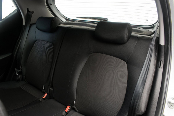 Hyundai i10 1.0i Comfort Luxury ORG NL [ Carplay Cruise Control Parkeersensoren Navigatie DAB+ Airco ]