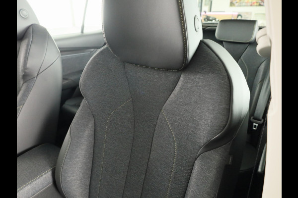 Škoda Elroq 60 Business Edition 204 pk | Trekhaak wegklapbaar | Lichtmetalen velgen 20 inch Vega