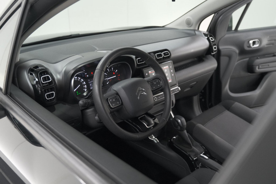 Citroën C3 Aircross PureTech 130 EAT6 Shine | Parkeersensoren | Apple Carplay | Stoelverwarming
