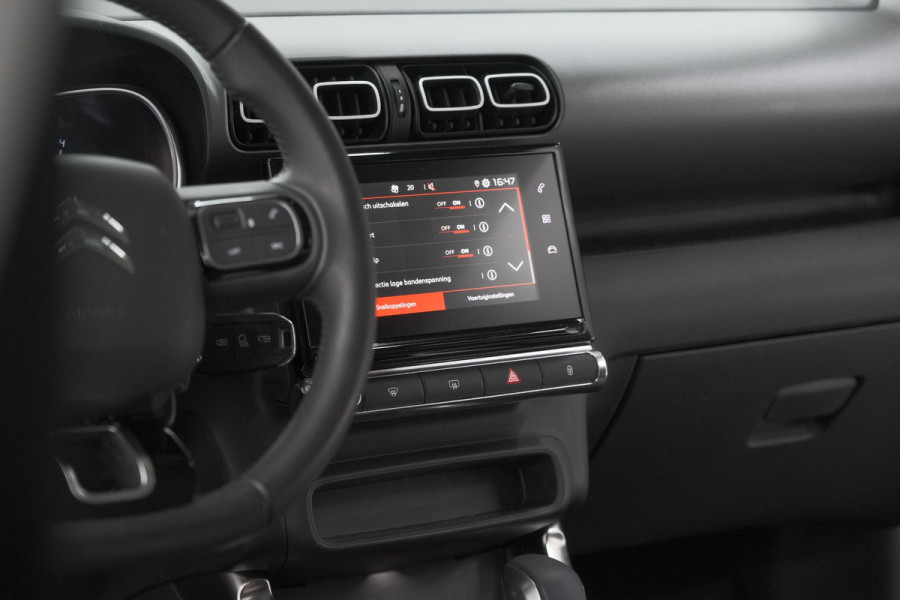 Citroën C3 Aircross PureTech 130 EAT6 Shine | Parkeersensoren | Apple Carplay | Stoelverwarming