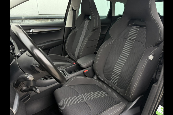 Škoda Karoq 1.5 TSI ACT Style | Pano | Elek. Trekhaak | LED | Carplay | Camera | Navi | PDC