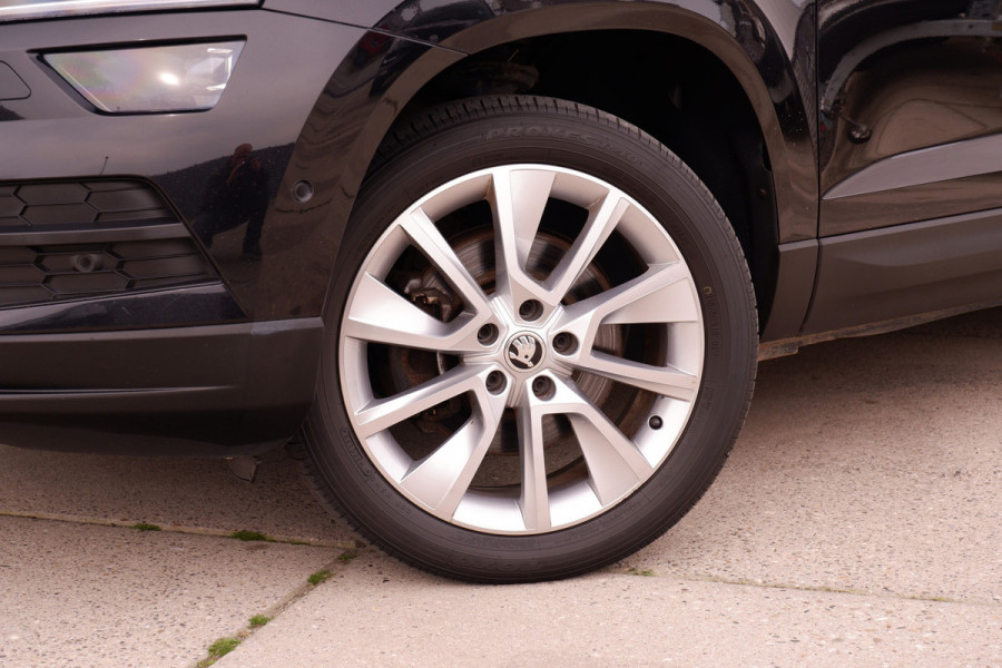 Škoda Karoq 1.5 TSI ACT Style | Pano | Elek. Trekhaak | LED | Carplay | Camera | Navi | PDC