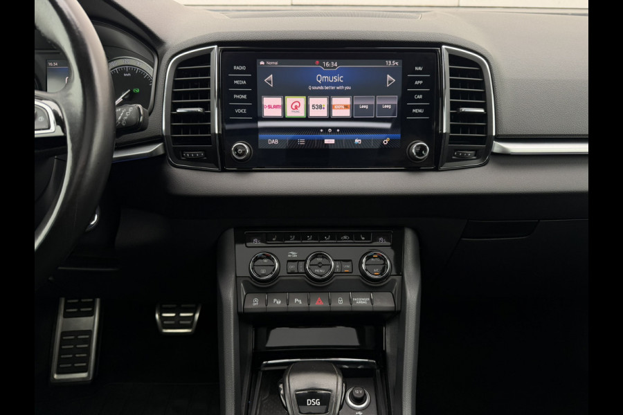 Škoda Karoq 1.5 TSI ACT Style | Pano | Elek. Trekhaak | LED | Carplay | Camera | Navi | PDC