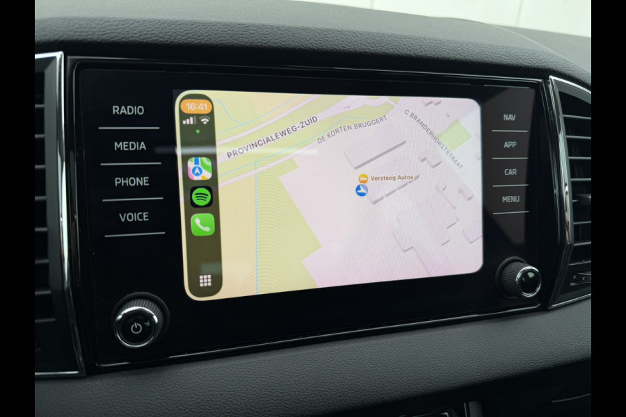 Škoda Karoq 1.5 TSI ACT Style | Pano | Elek. Trekhaak | LED | Carplay | Camera | Navi | PDC