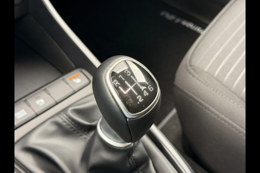 Hyundai i20 1.0 T-GDI CarPlay Camera Virtual Stuur-/stoelverwarming