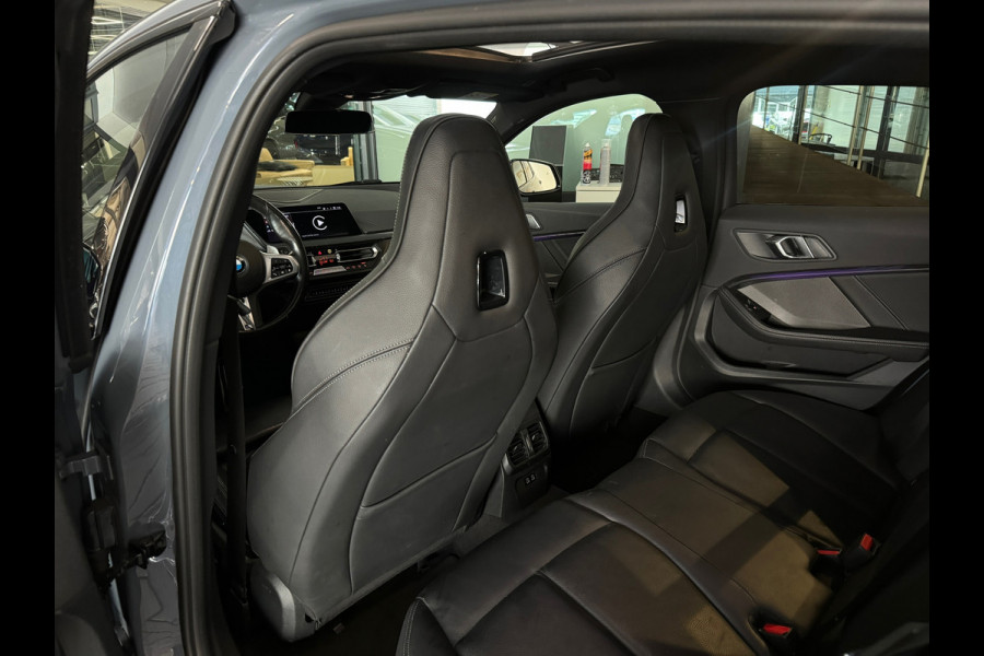 BMW 1-serie M135i xDrive High Executive Pano|Memory|HuD|H/K