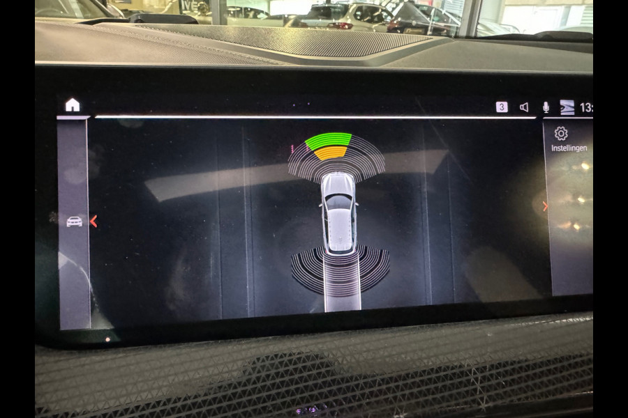 BMW 1-serie M135i xDrive High Executive Pano|Memory|HuD|H/K