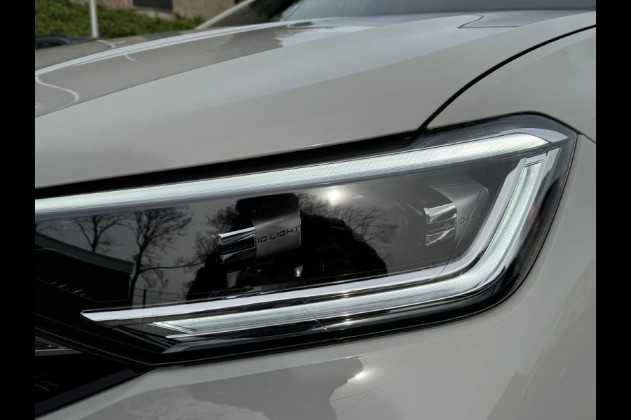 Volkswagen Taigo TSI 110PK DSG R-LINE BUSINESS IQ-LIGHT/CARPLAY/PANORAMADAK
