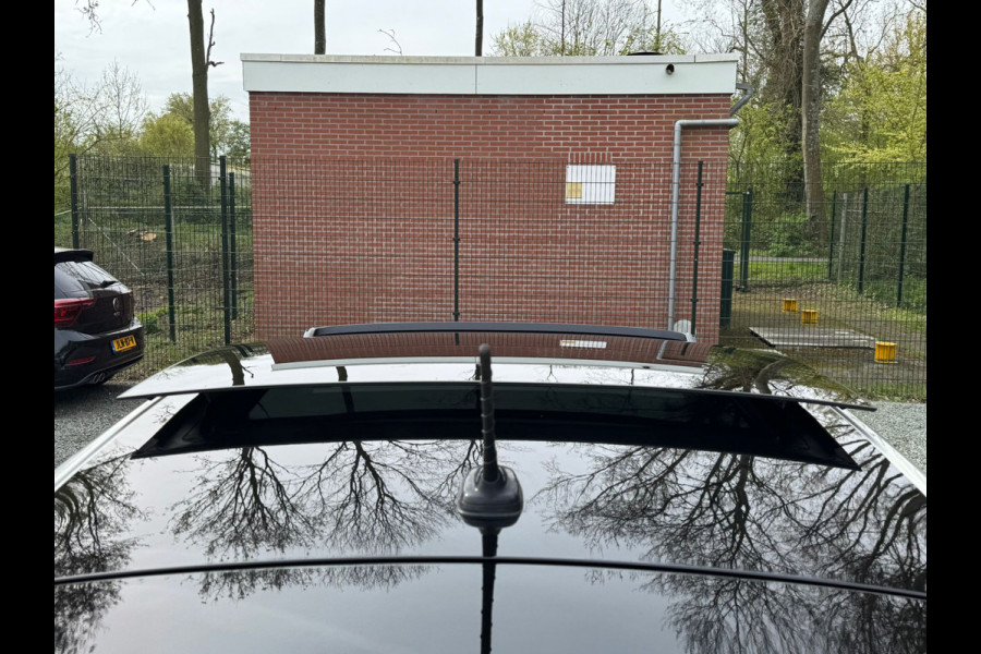 Volkswagen Taigo TSI 110PK DSG R-LINE BUSINESS IQ-LIGHT/CARPLAY/PANORAMADAK