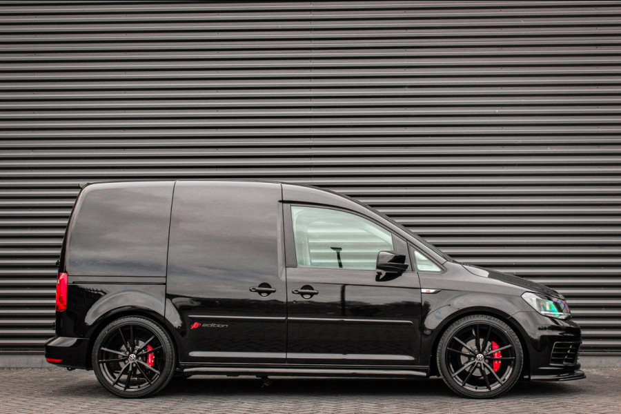 Volkswagen Caddy 2.0 TDI 185PK JB-EDITION / FULL BLACK / SCHROEFSET / LEDEREN BEKLEDING / NIEUWSTAAT / ELEK-PAKKET / AIRCO / APPLE